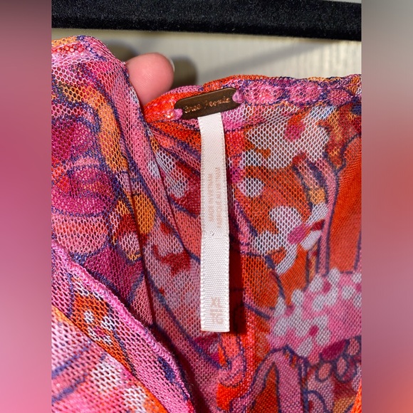 Free People mesh cropped top with retro pattern. - Picture 3 of 4